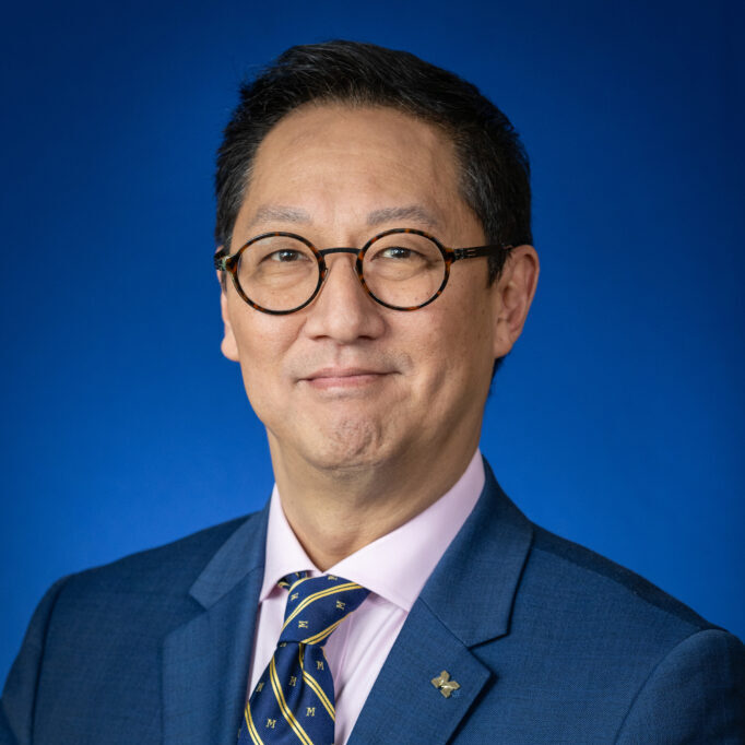 Headshot of President Santa J. Ono